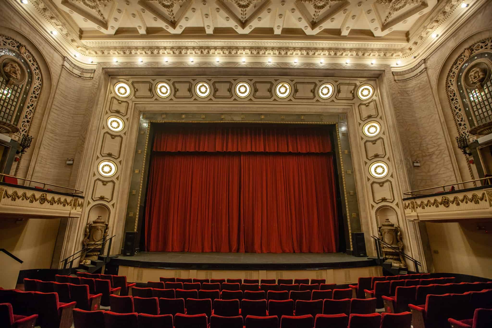 Image Description: The curtain of the Studebaker Theater.