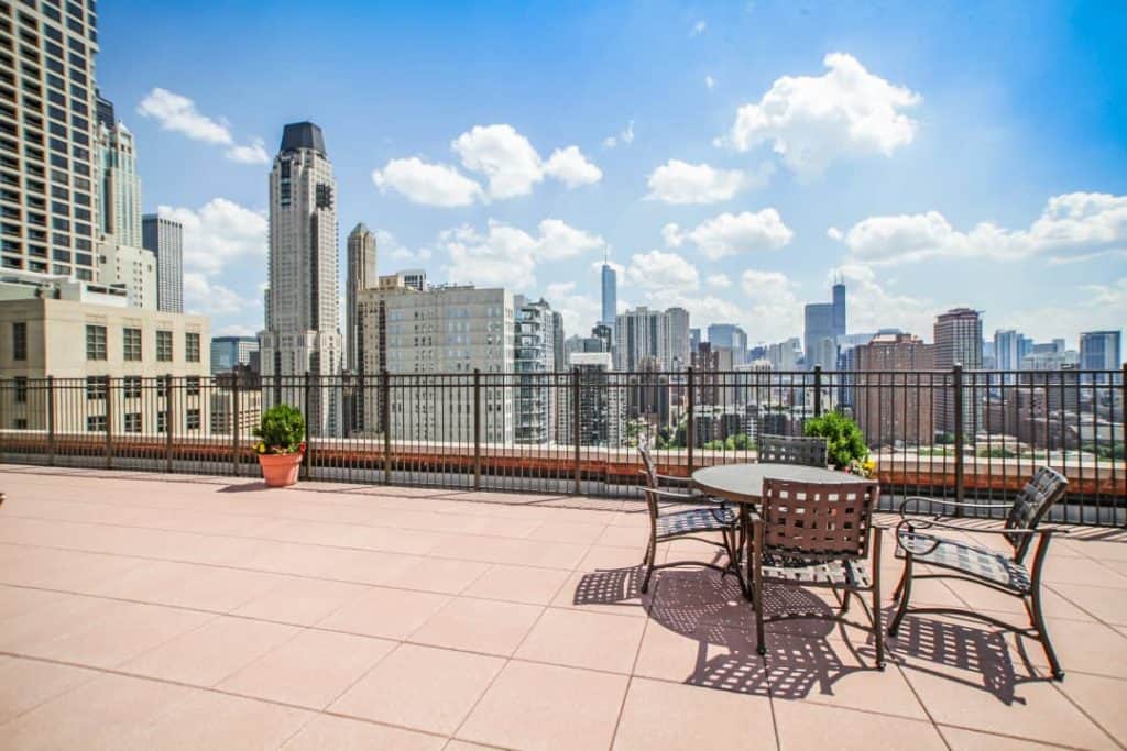 Image Description: The rooftop view of the Chicago skyline at 1100 North Dearborn.
